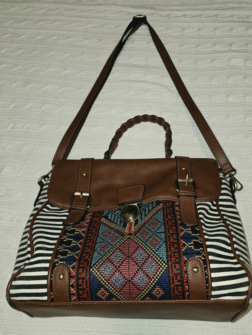 Jen & Co Brown Leather Braided Handle Striped Embroidered Padded Camera Bag Boho